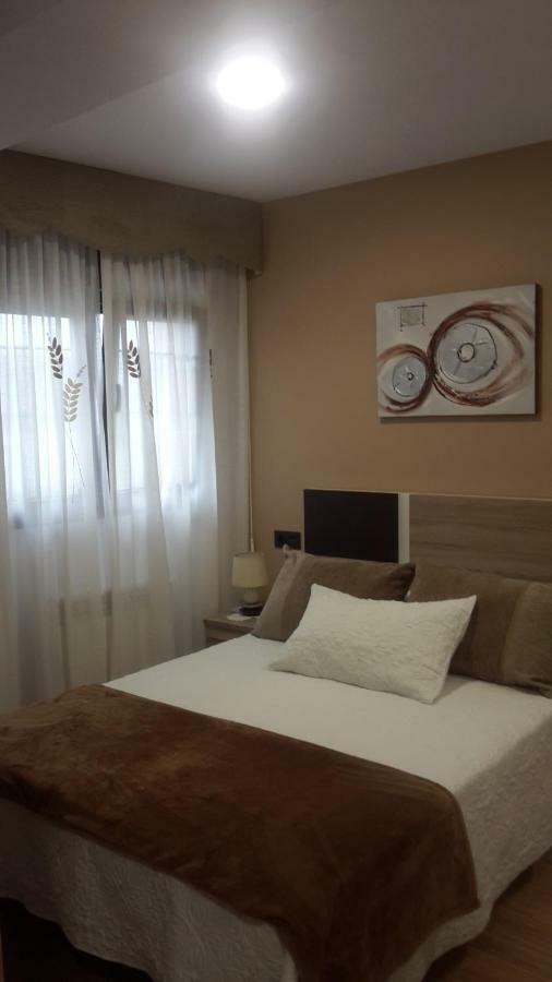 Pension Las Catedrales Hotel Рибадео Екстериор снимка